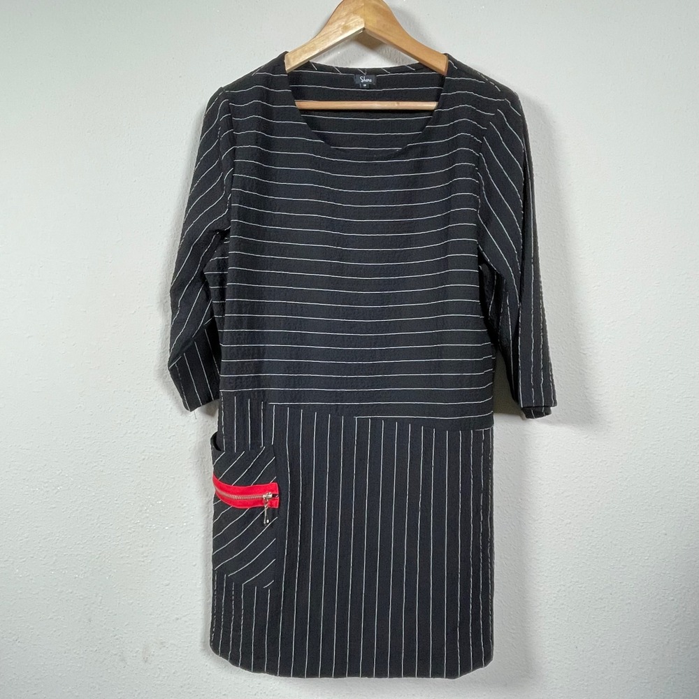 Shana Shift Dress Womens M Black White Stripe Red Zipper Lagenlook Art to Wear